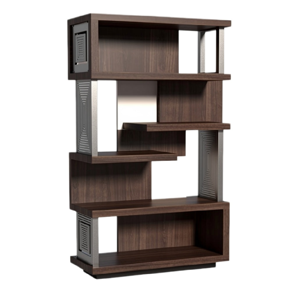 Moderne houten boekenkast met open planken en metalen accenten