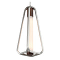 Moderne hanglamp met metalen en houten elementen